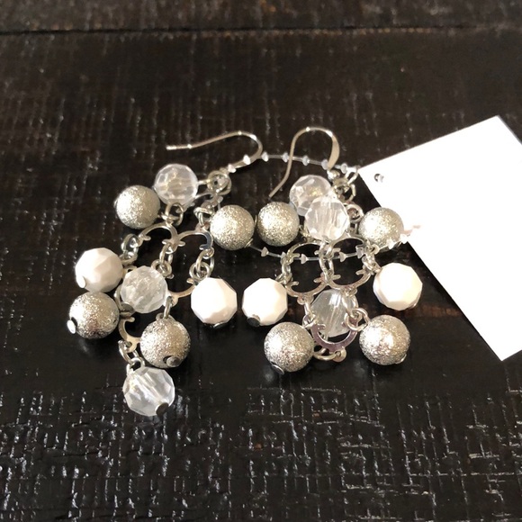 Jewelry - NWT White & Silver Tone Glittery Chandelier Style Pierced Earrings!